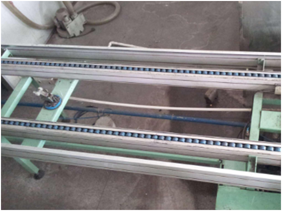 門板自動打孔輸送線